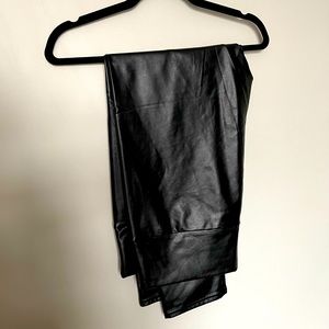 Faux Leather fleece-lined Leggings